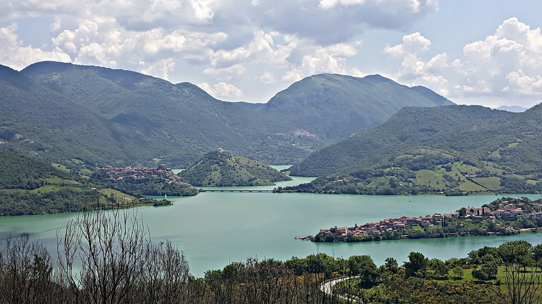 Lago del Turano Rieti Colle di Tora Castel di Tora