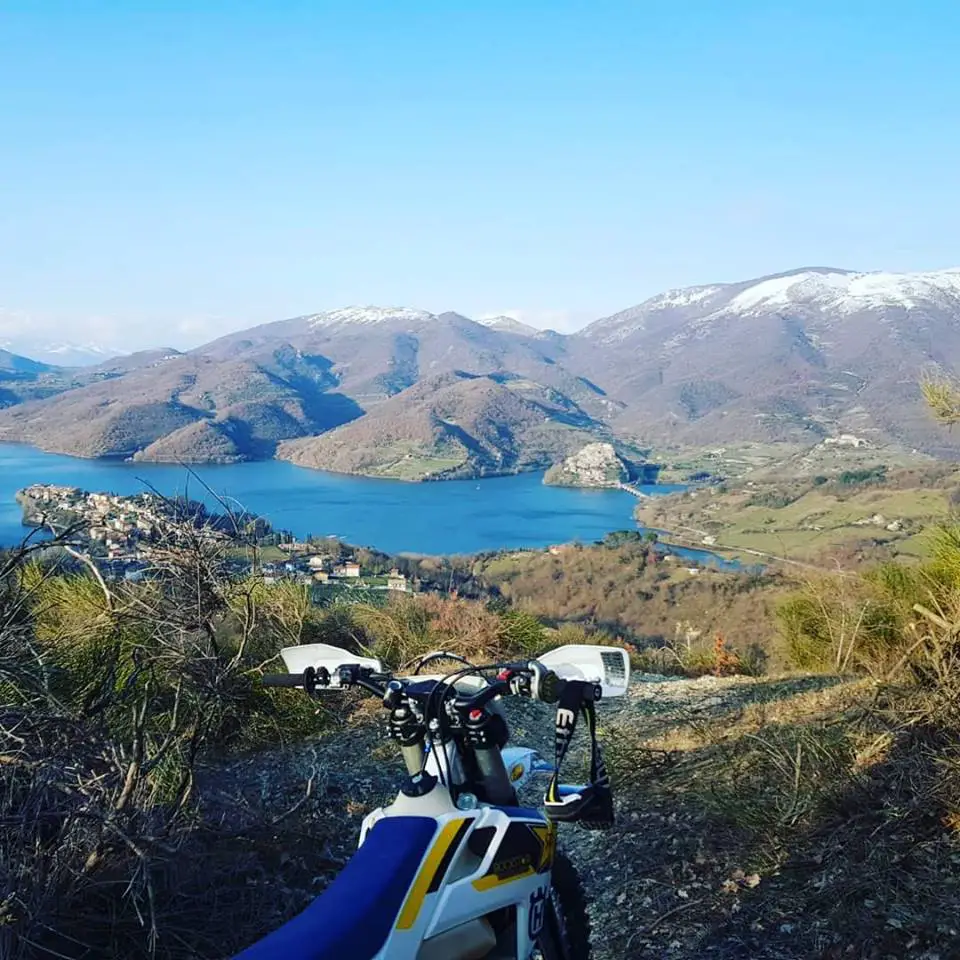 Lago del Turano moto enduro