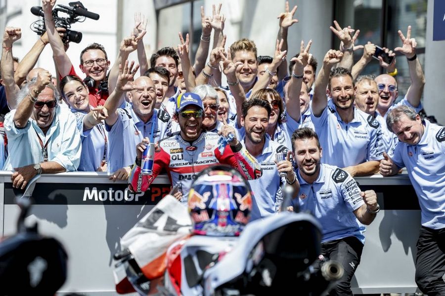 Enea Bastianini (Ducati) festeggia la vittoria del Gp di Francia 2022 MotoGP