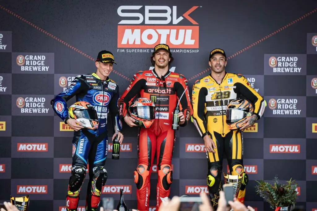 Podio SBK 2024 Phillip Island 1° Bulega, 2° Locatelli e 3° Iannone