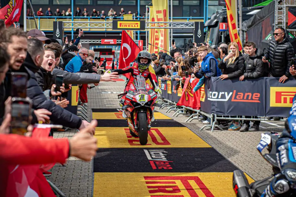 Superbike 2024 Assen Bautista (Ducati) vittoria Superpole Race