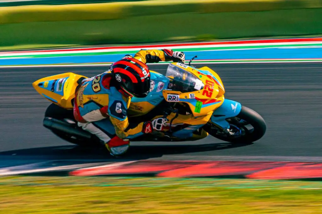 Turni prove libere moto Vallelunga