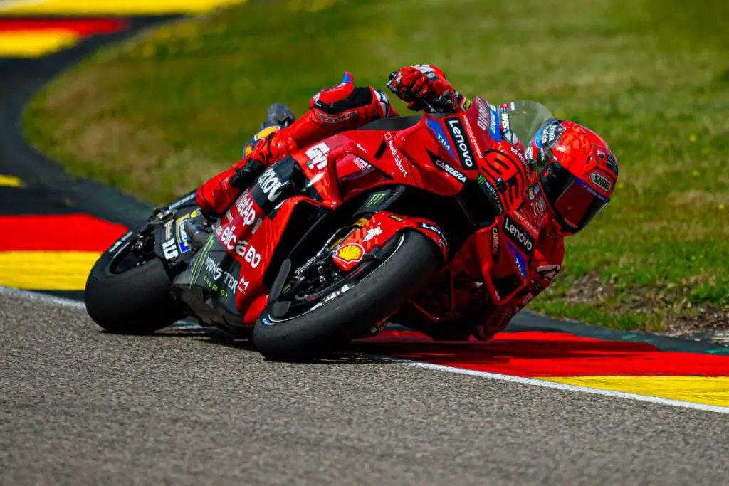 MotoGP Germania 2025, Marquez vince al Sachsenring