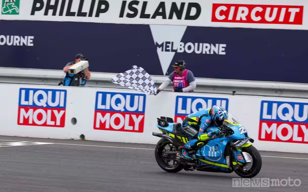 Fernandez emotivo dopo la vittoria del MotoGP d' Australia 2025