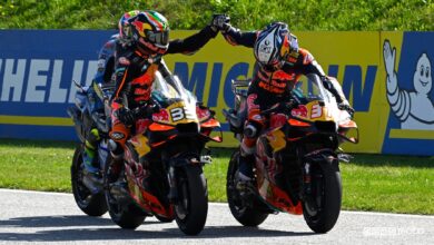 Acosta-festeggia-dopo-il-MotoGP-Austria-2026